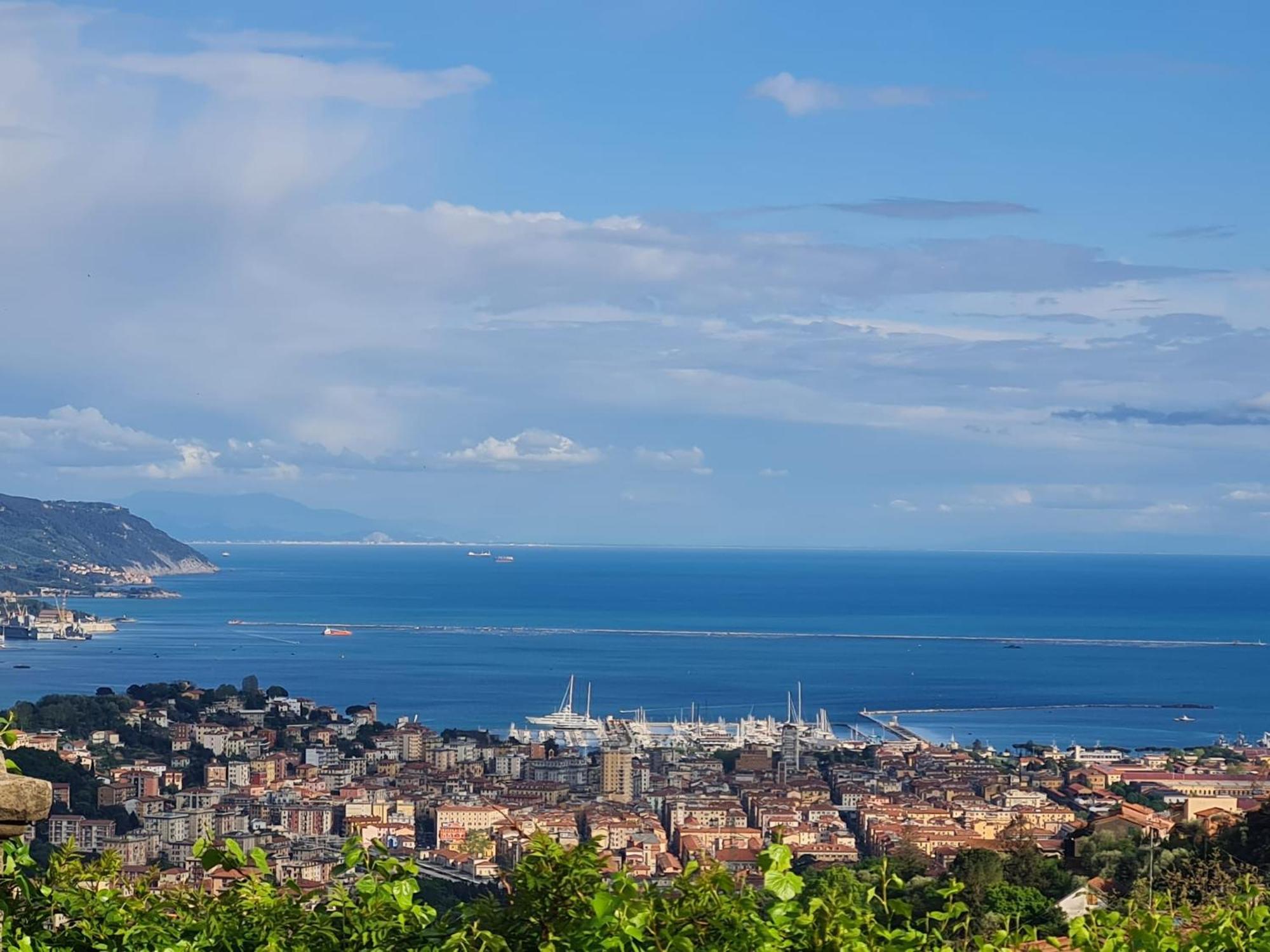 Ferienwohnung D'Oro E D'Azzurro La Spezia Exterior foto